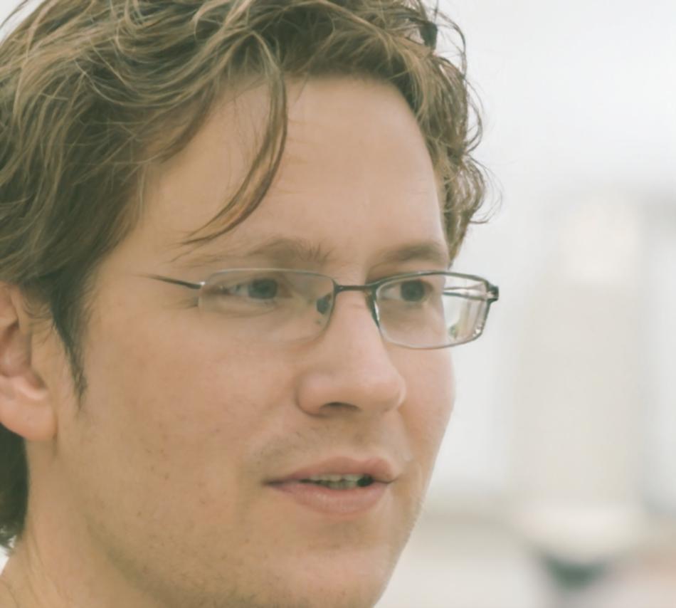 Portrait von Henrik Lindström